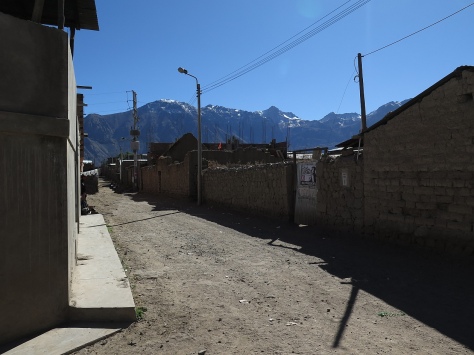 Peru Straßenzug Dorf